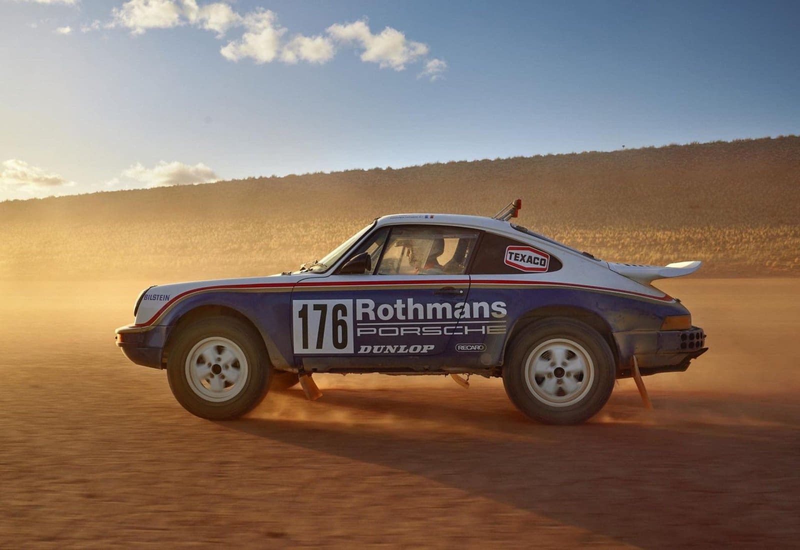 Porsche 911 Carrera 3.2 4x4 Paris-Dakar & 911 Dakar
