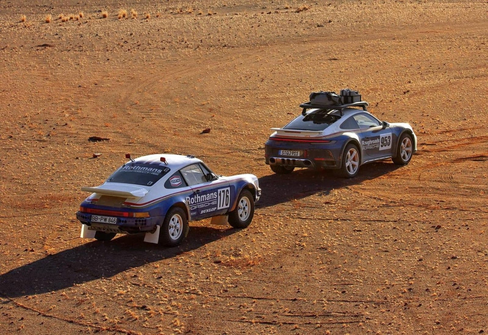 Porsche 911 Carrera 3.2 4x4 Paris-Dakar & 911 Dakar